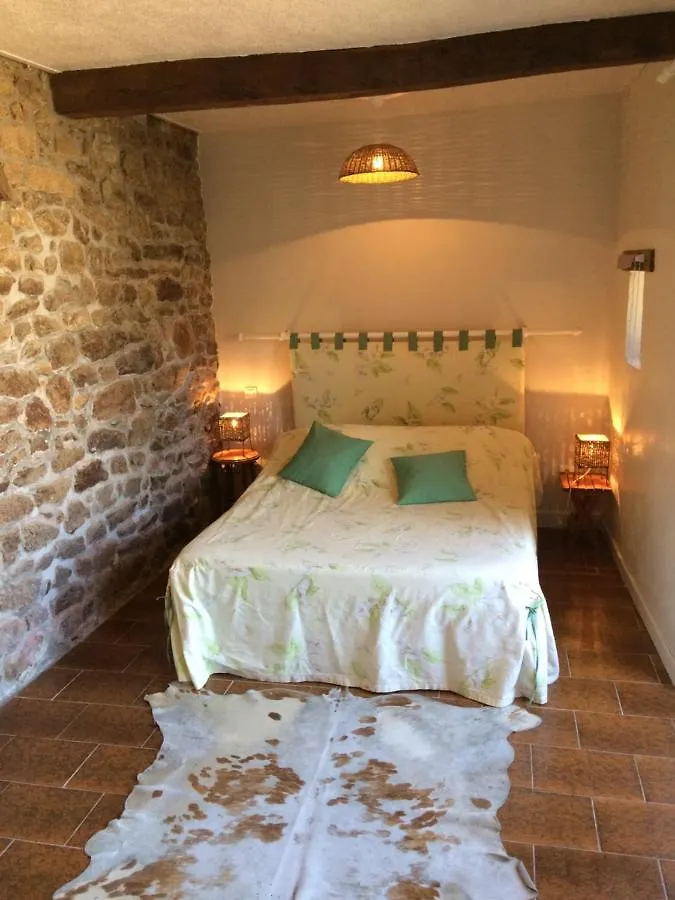 Maison Des Hirondelles Bed & Breakfast Bourseul