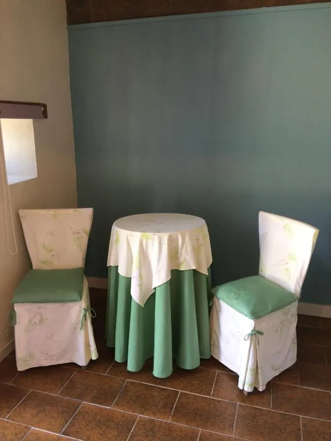 Maison Des Hirondelles Bed & Breakfast Bourseul