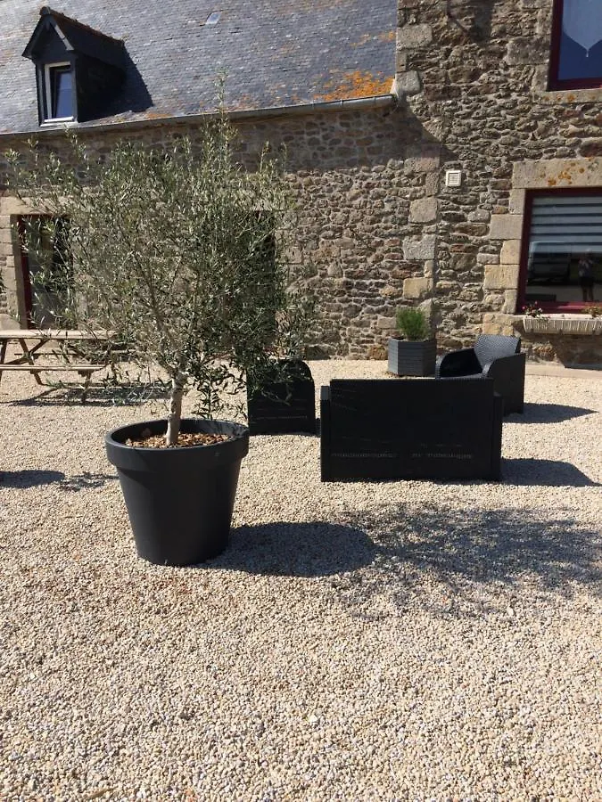 Maison Des Hirondelles Bed & Breakfast Bourseul
