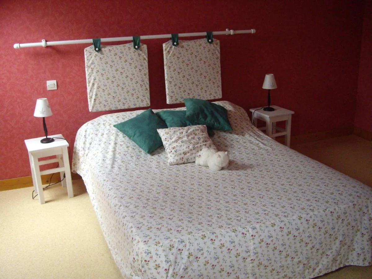 Maison Des Hirondelles Bed & Breakfast Bourseul