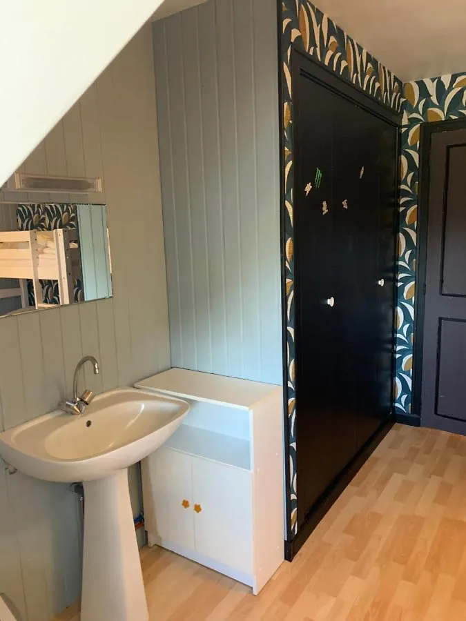 Maison Des Hirondelles Bed & Breakfast Bourseul