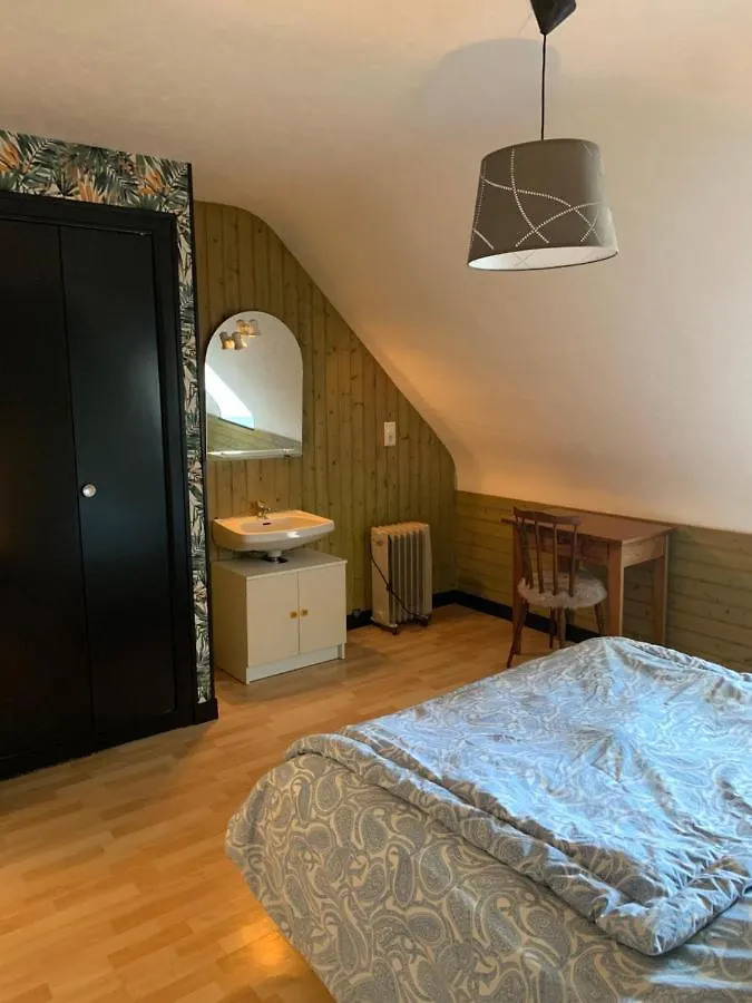 Maison Des Hirondelles Bed & Breakfast Bourseul