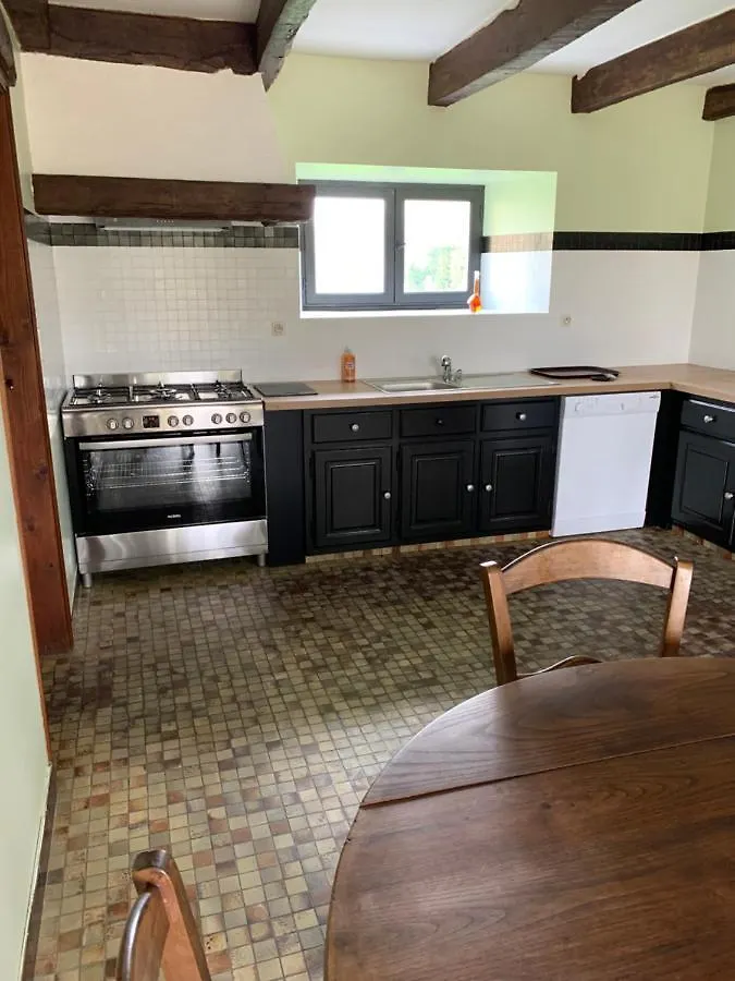 Maison Des Hirondelles Bed & Breakfast Bourseul